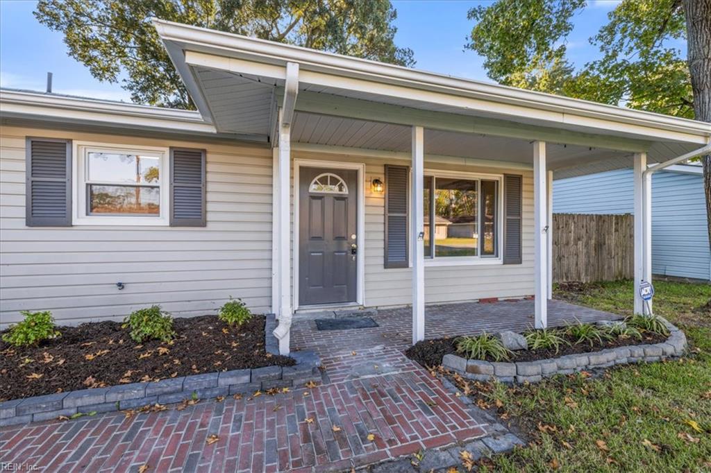 Photo of 1425 Glendale Avenue, Chesapeake, VA 23323 (MLS # 10657065)