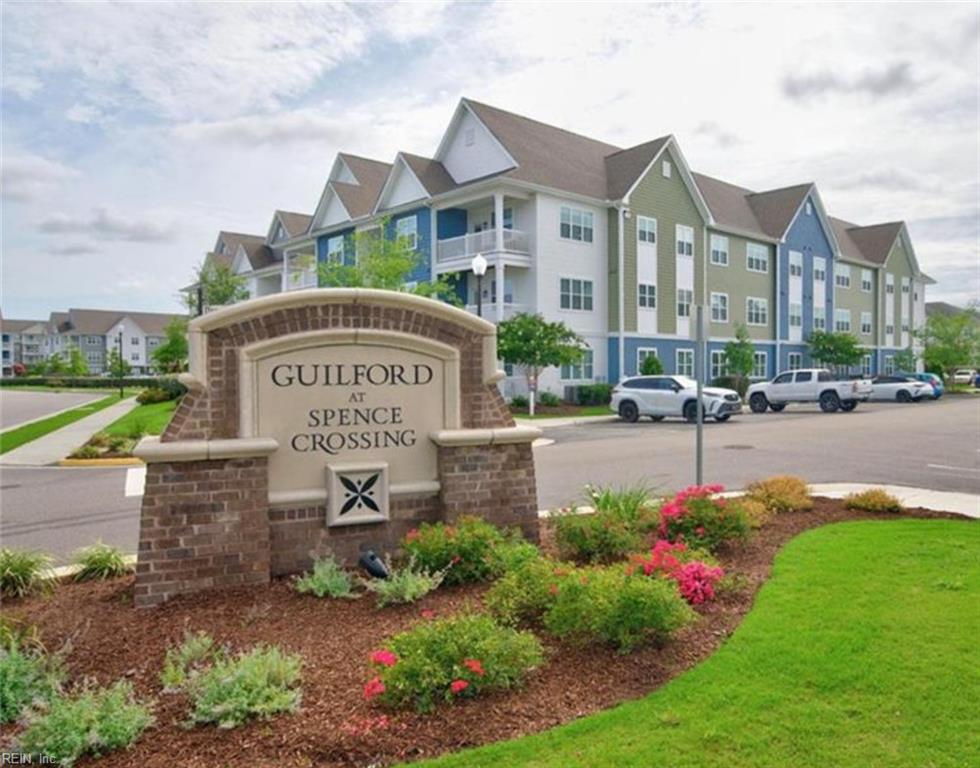 Photo of 1725 DROMOLIN Drive #203, Virginia Beach, VA 23456 (MLS # 10640994)