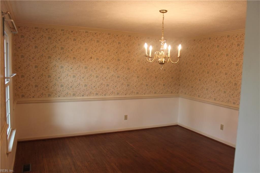 Photo of 202 Admiral Court, Hampton, VA 23669 (MLS # 10628412)