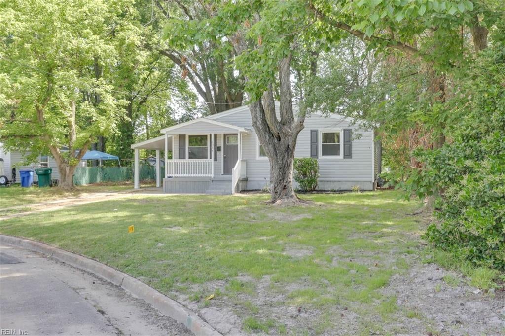 Photo of 1014 E Russell Court, Newport News, VA 23605 (MLS # 10638496)