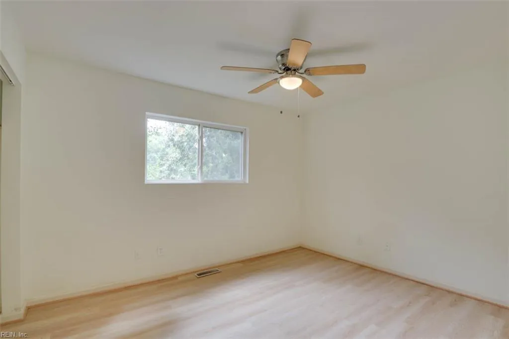 Newport News, Virginia 23602, United States, 2 Bedrooms Bedrooms, ,1 BathroomBathrooms,Residential,Active,183021