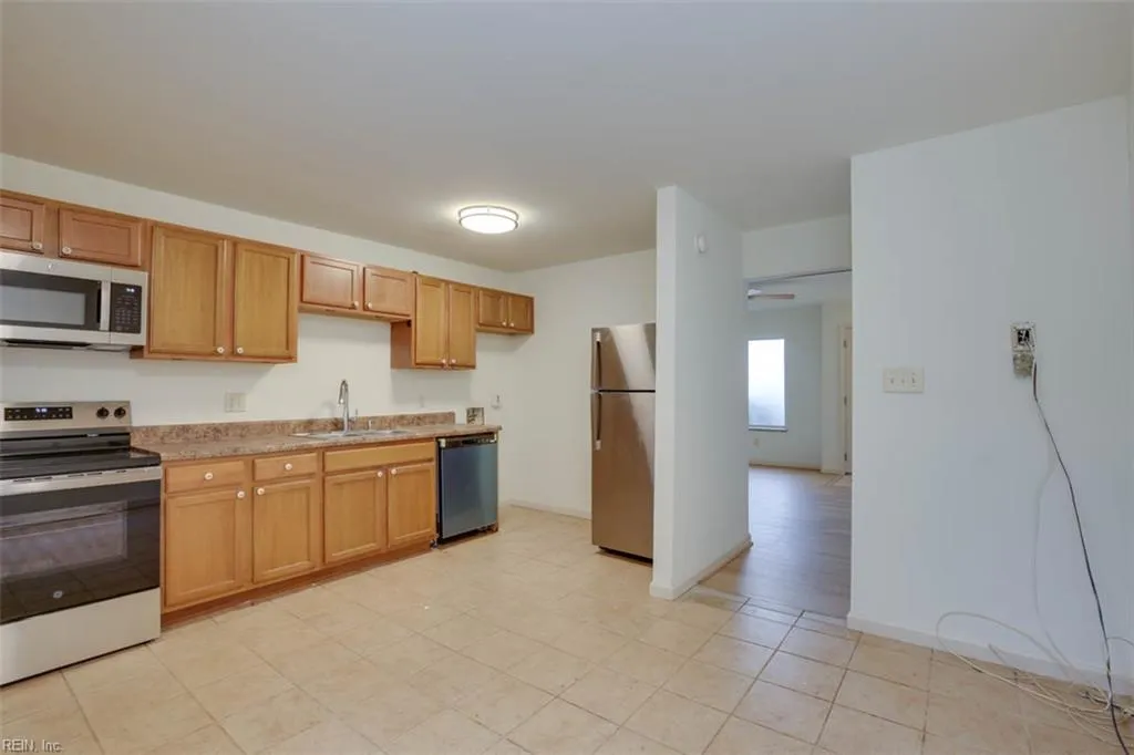 Newport News, Virginia 23602, United States, 2 Bedrooms Bedrooms, ,1 BathroomBathrooms,Residential,Active,183021