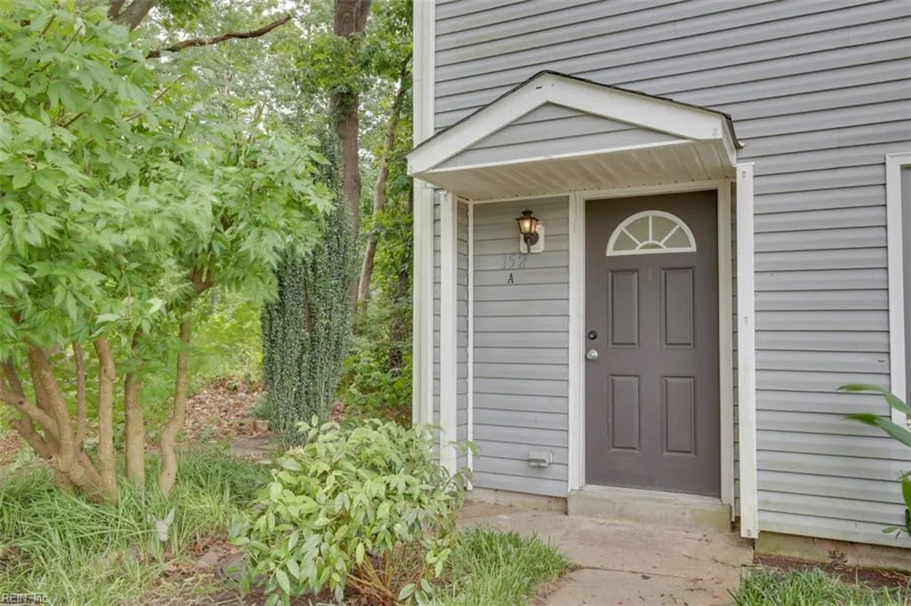 Newport News, Virginia 23602, United States, 2 Bedrooms Bedrooms, ,1 BathroomBathrooms,Residential,Active,183021 Newport News, Virginia 23602, United States, 2 Bedrooms Bedrooms, ,1 BathroomBathrooms,Residential,Active,183021