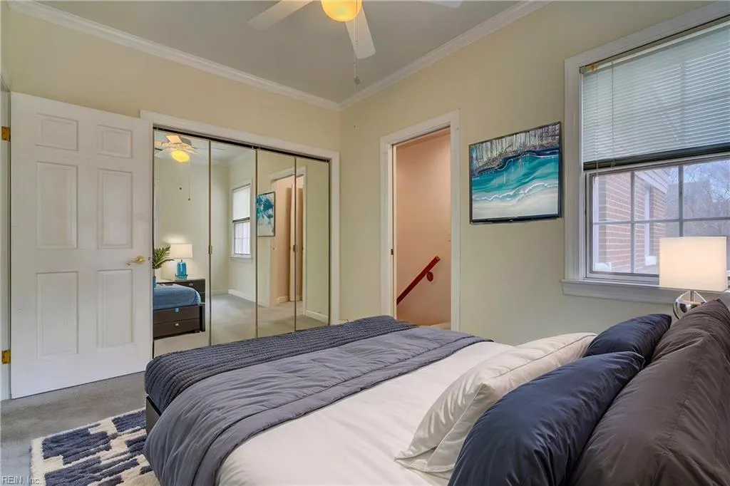 Norfolk, Virginia 23507, United States, 6 Bedrooms Bedrooms, ,4 BathroomsBathrooms,Residential,Pending,106488