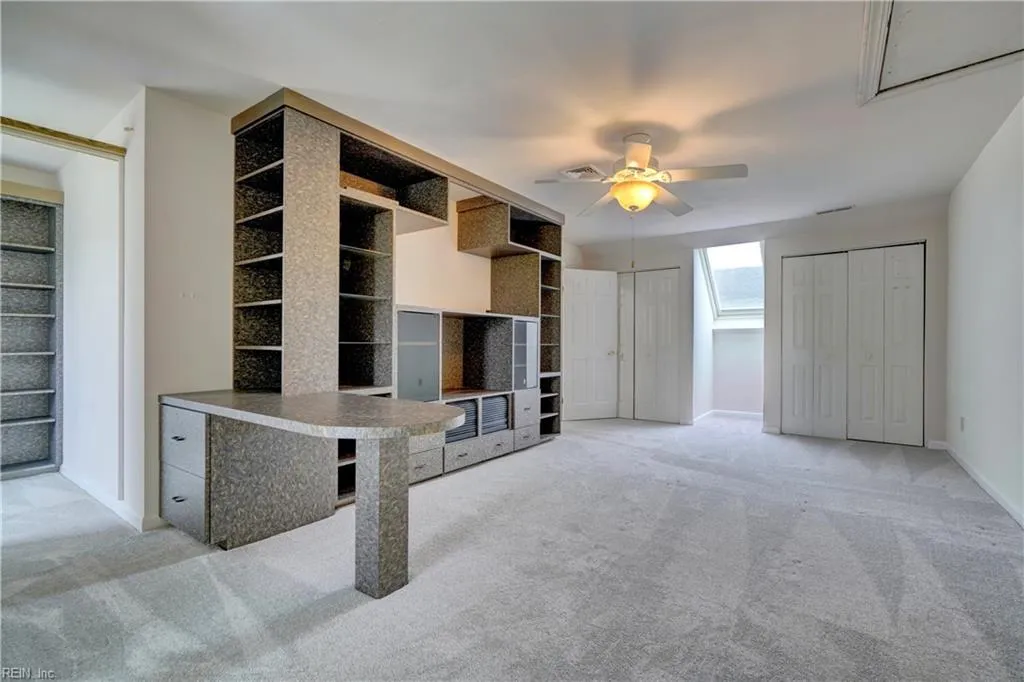 Norfolk, Virginia 23507, United States, 6 Bedrooms Bedrooms, ,4 BathroomsBathrooms,Residential,Pending,106488