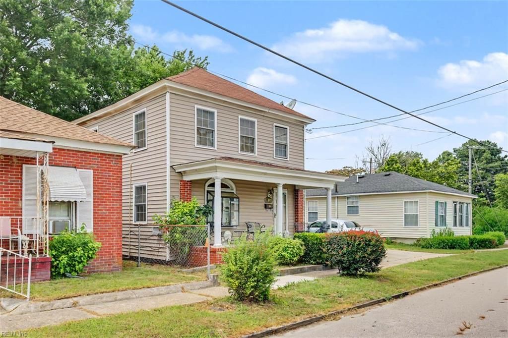Photo of 209 Spruce Street, Suffolk, VA 23434 (MLS # 10639213)