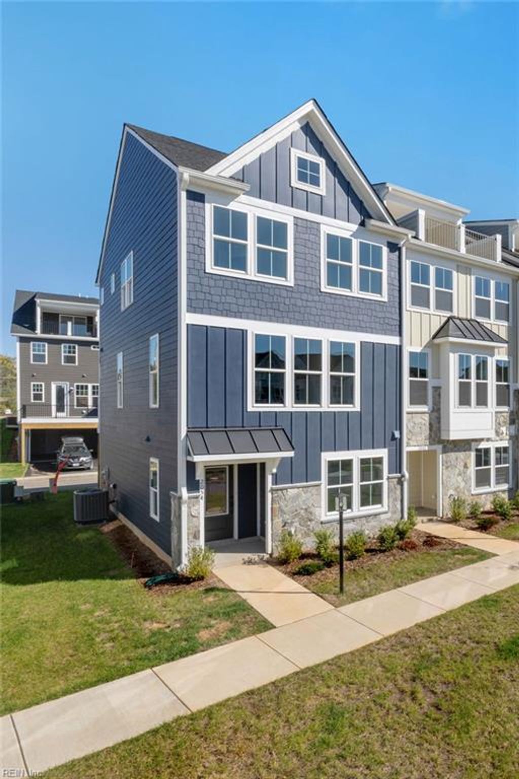 Photo of 8 Bracewell Lane, Yorktown, VA 23692 (MLS # 10624877)