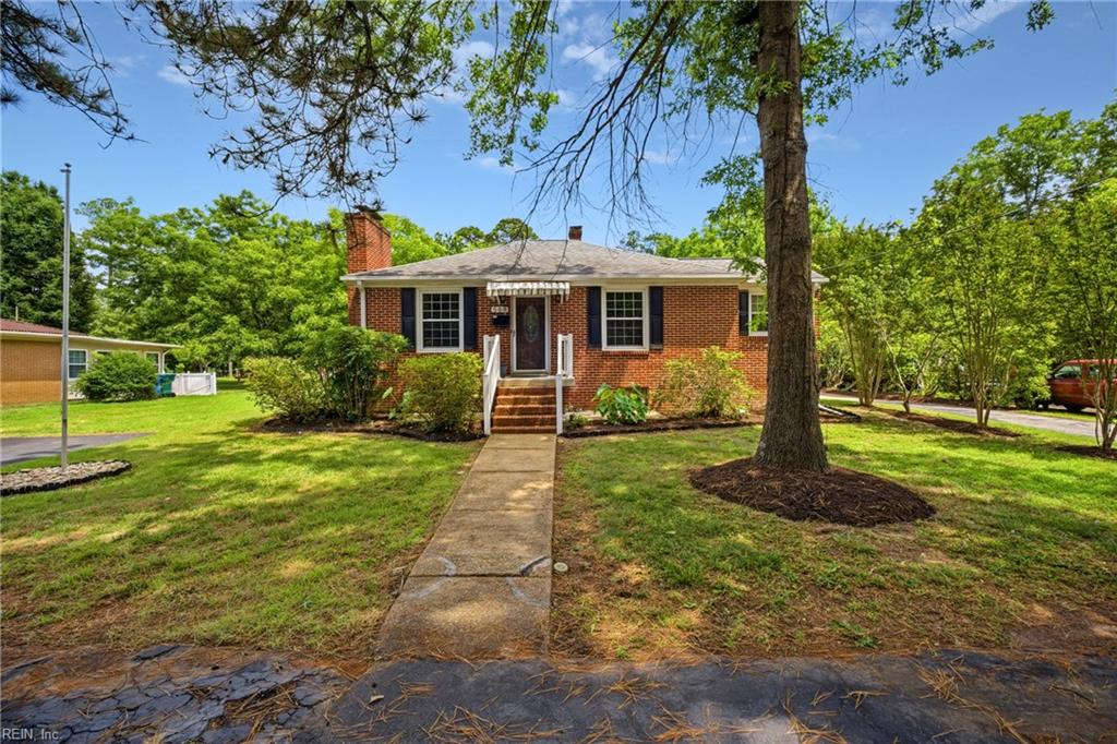 568 Yorktown Road, Newport News, VA, 23603