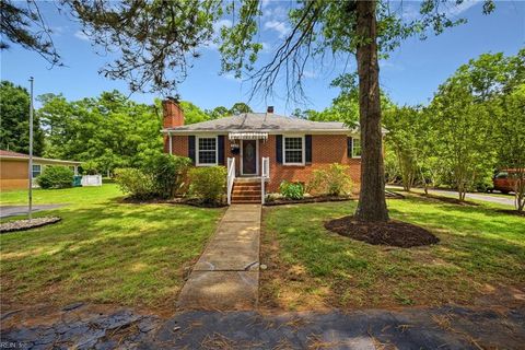 Photo of 568 Yorktown Road, Newport News, VA 23603 (MLS # 10642135)