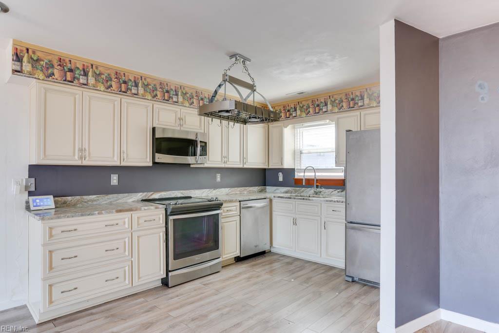 2100 E Ocean View AVE 22
