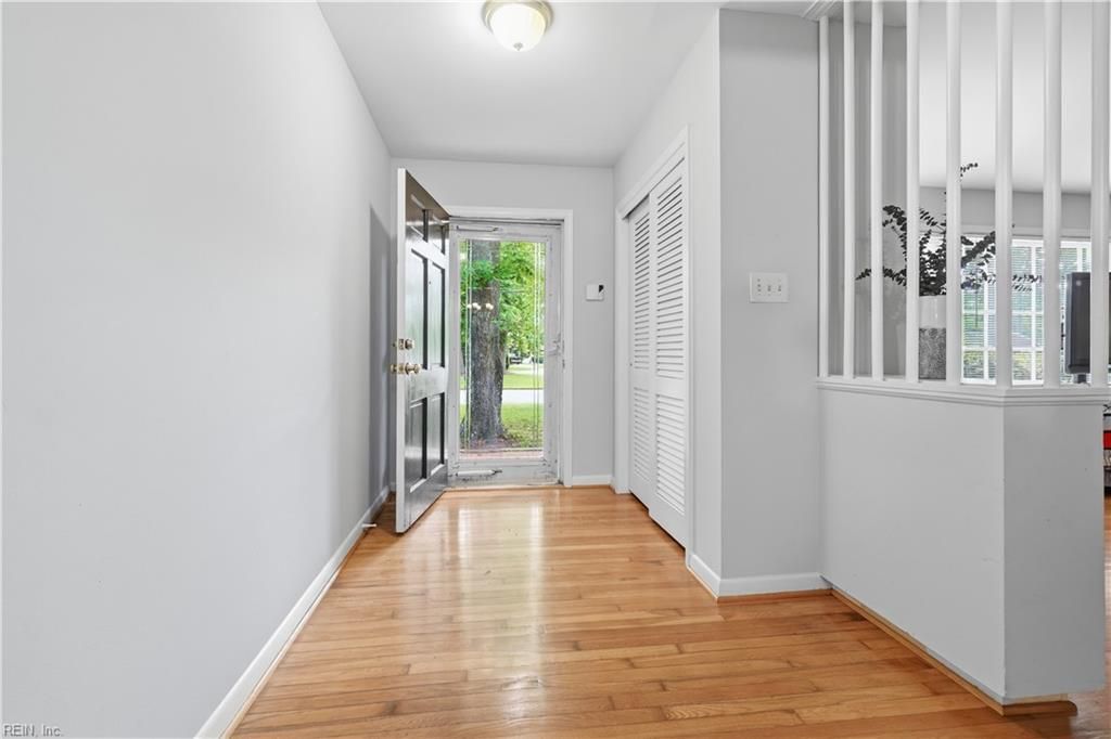 Photo of 533 Kings Grant Road, Virginia Beach, VA 23452 (MLS # 10643742)