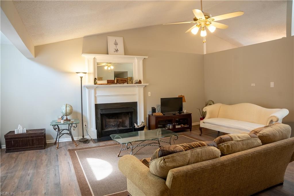 12 Albano CT