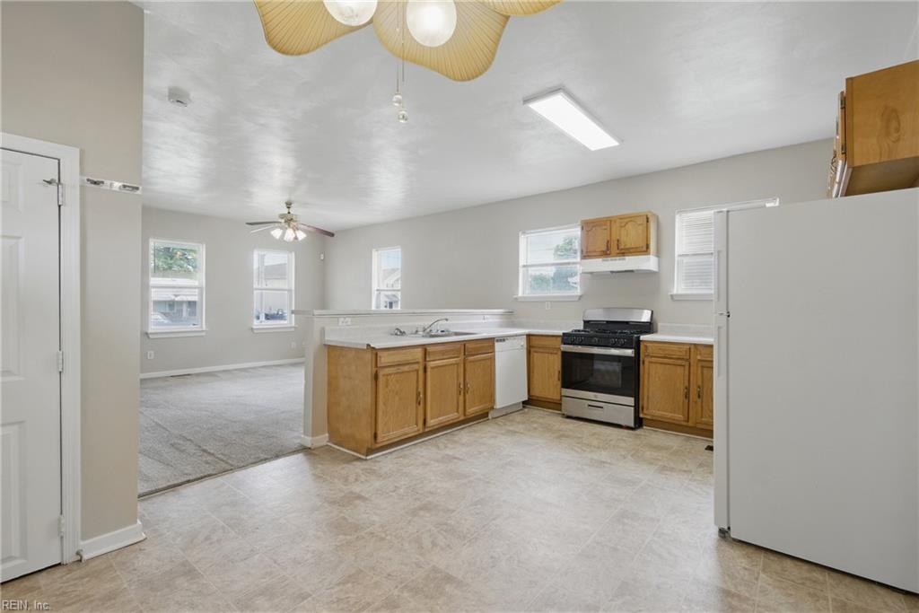 Photo of 1310 Hoover Avenue, Chesapeake, VA 23324 (MLS # 10652708)
