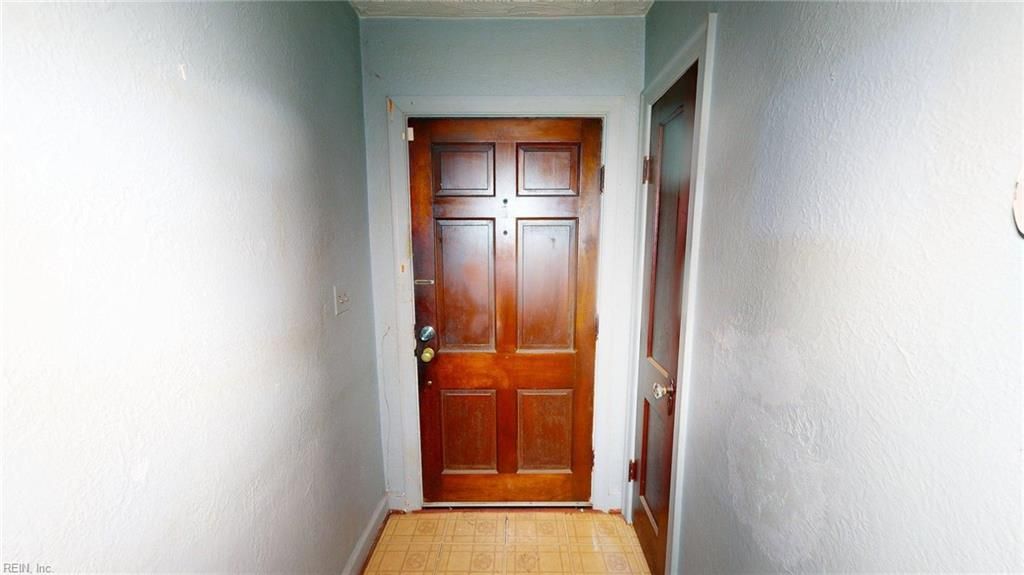 Photo of 3305 Dunkirk Avenue, Norfolk, VA 23509 (MLS # 10614350)