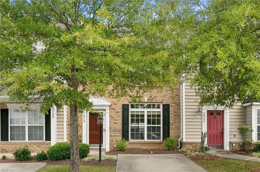 Photo of 5713 Flowering Peach Lane, Providence Forge, VA 23140 (MLS # 10604736)
