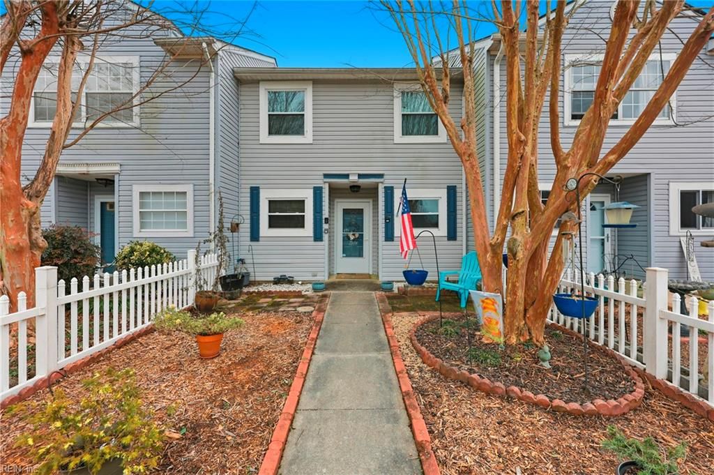 Photo of 2104 Victoria Court, Carrollton, VA 23314 (MLS # 10618984)