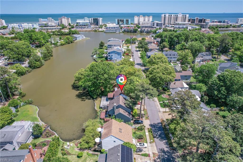 513 Lake DR