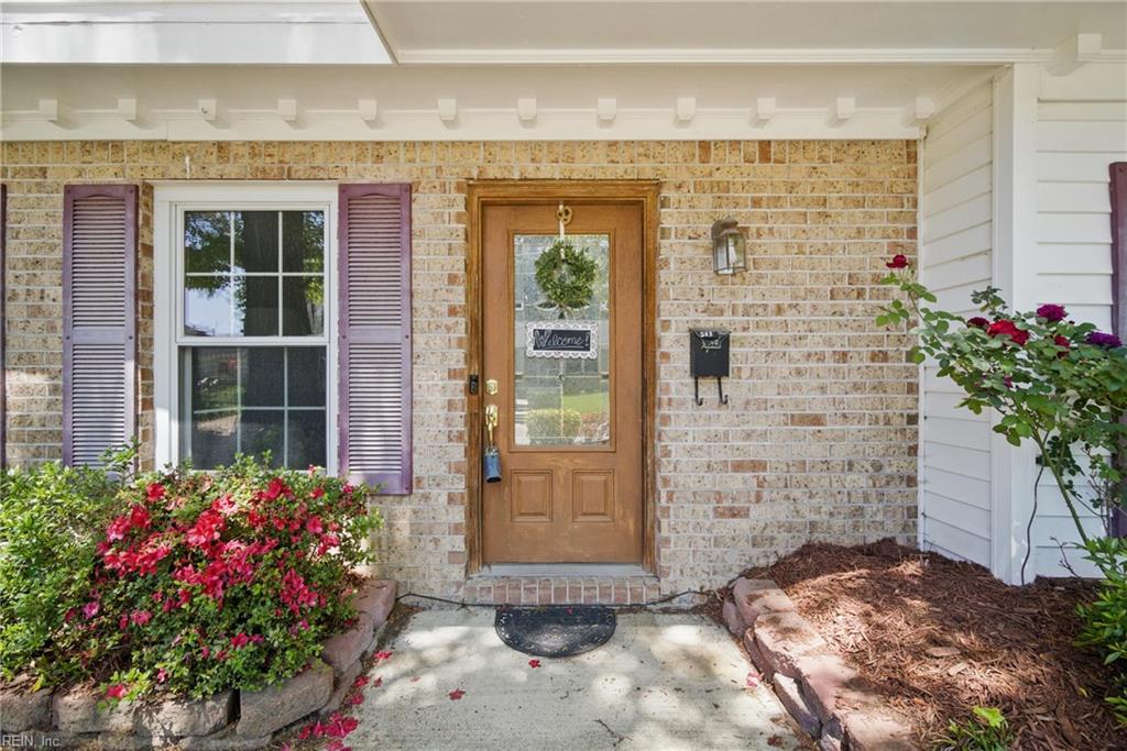 513 Lake DR