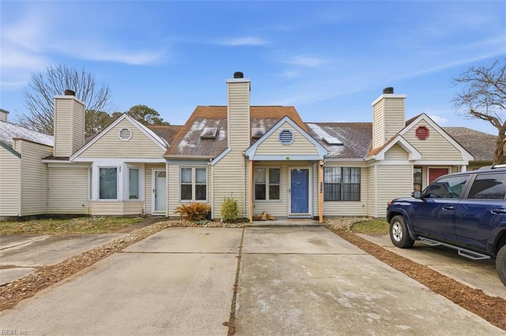 Photo of 504 Biltmore Drive, Virginia Beach, VA 23454 (MLS # 10621446)