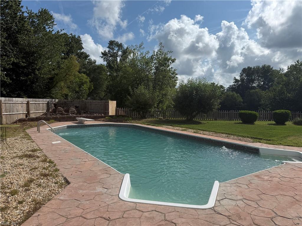 Photo of 509 Cassway Arch, Chesapeake, VA 23323 (MLS # 10652556)