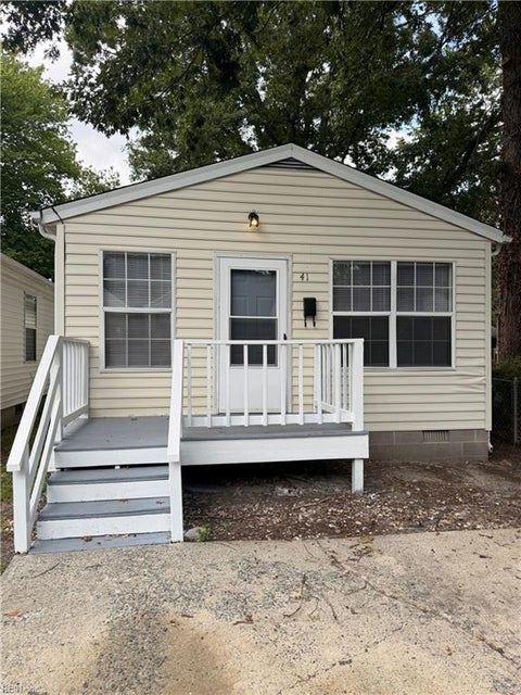 Photo of 41 Culpepper Avenue, Newport News, VA 23606 (MLS # 10653984)