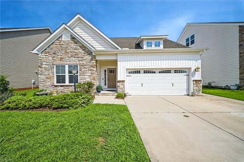 Photo for 122 Oak Hill LN