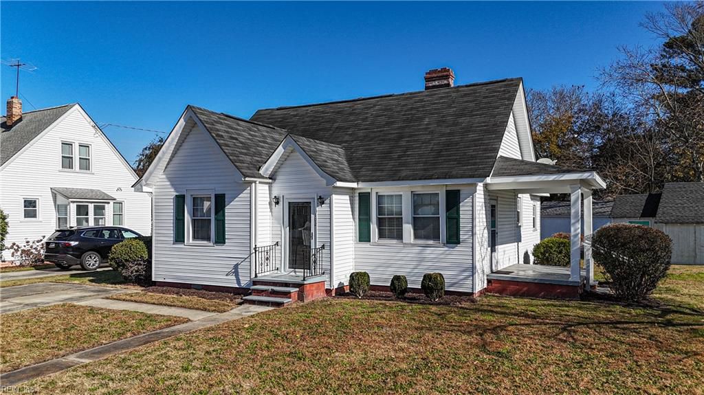 Photo of 102 Jordan Drive, Smithfield, VA 23430 (MLS # 10611418)