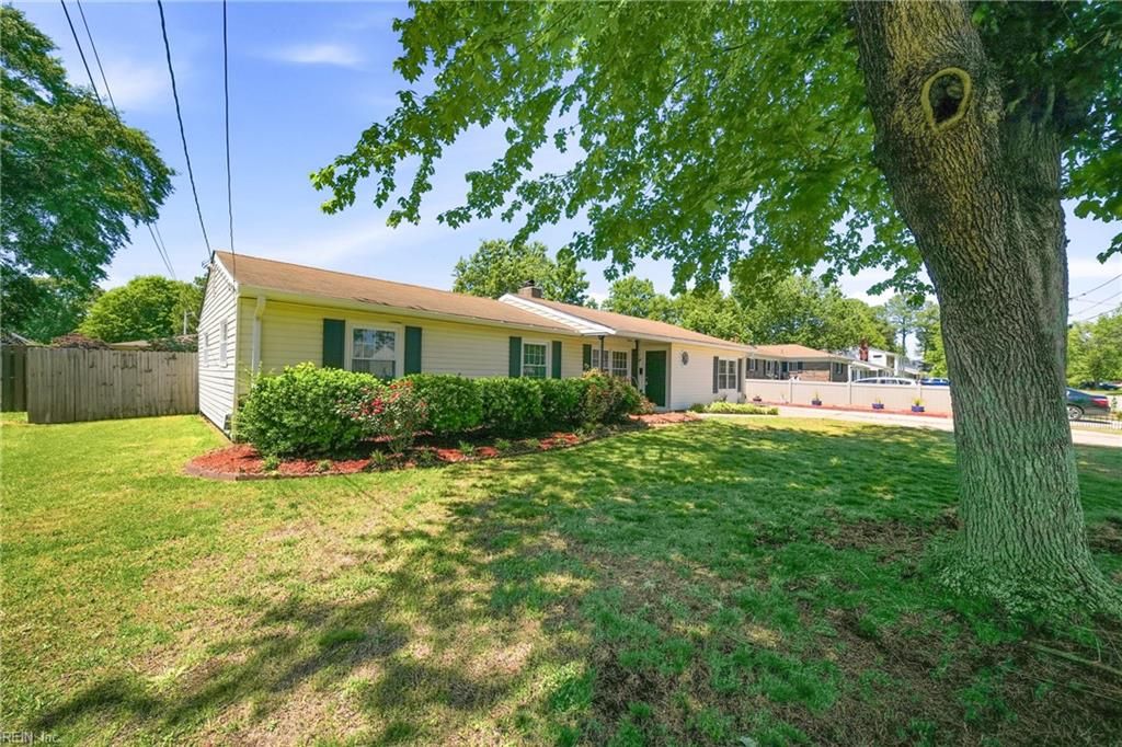 Photo of 177 Upperville Road, Virginia Beach, VA 23462 (MLS # 10634343)