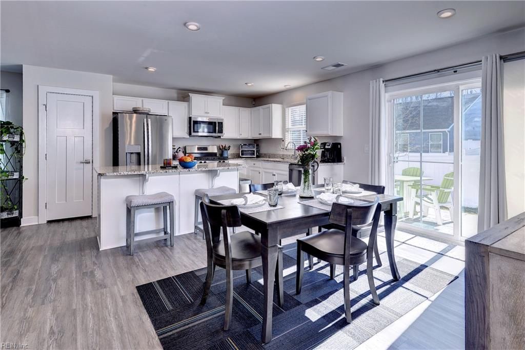 Photo of 102 Arbordale Loop, Williamsburg, VA 23188 (MLS # 10616088)