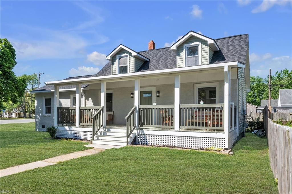Photo of 401 Glendale Road, Hampton, VA 23661 (MLS # 10644280)