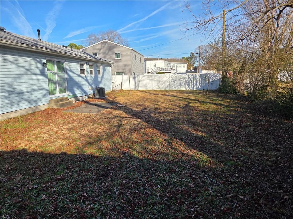 Photo of 3117 Ole Towne Lane, Virginia Beach, VA 23452 (MLS # 10617391)