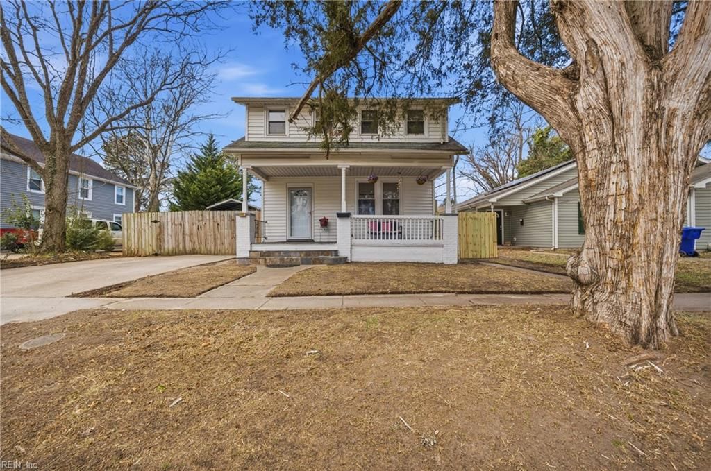 Photo of 3109 Saint Mihiel Avenue, Norfolk, VA 23509 (MLS # 10619216)