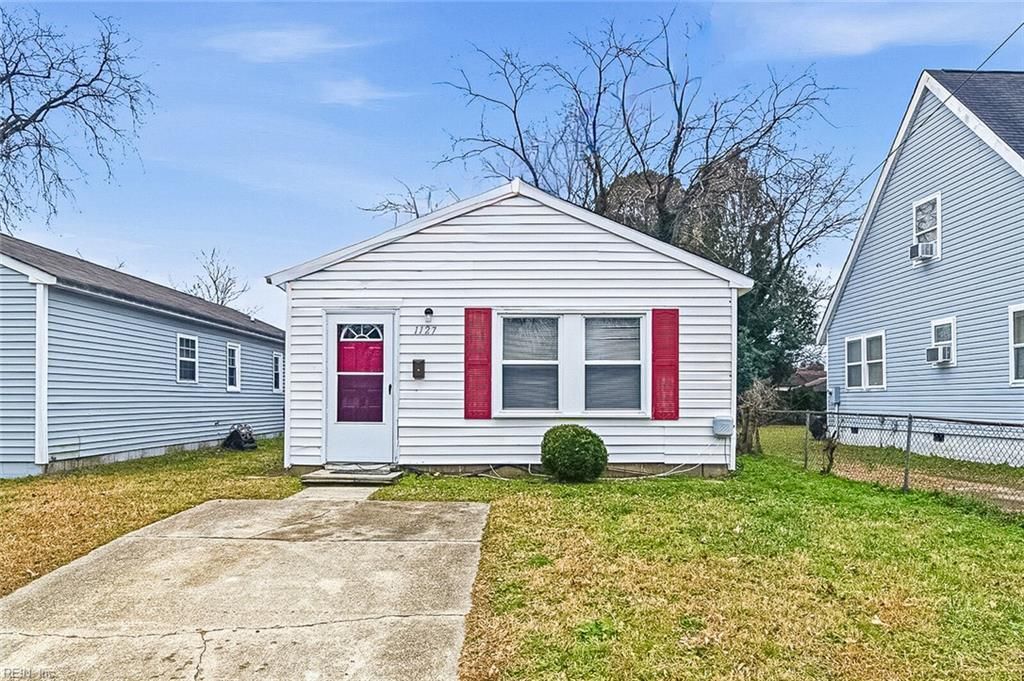 Photo of 1127 Rowe Street, Hampton, VA 23669 (MLS # 10616416)