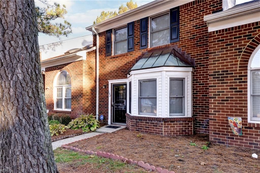 Photo of 102 Corwin Circle, Hampton, VA 23666 (MLS # 10608535)