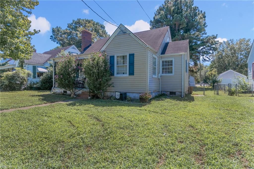Photo of 2309 Leckie Street, Portsmouth, VA 23704 (MLS # 10635497)