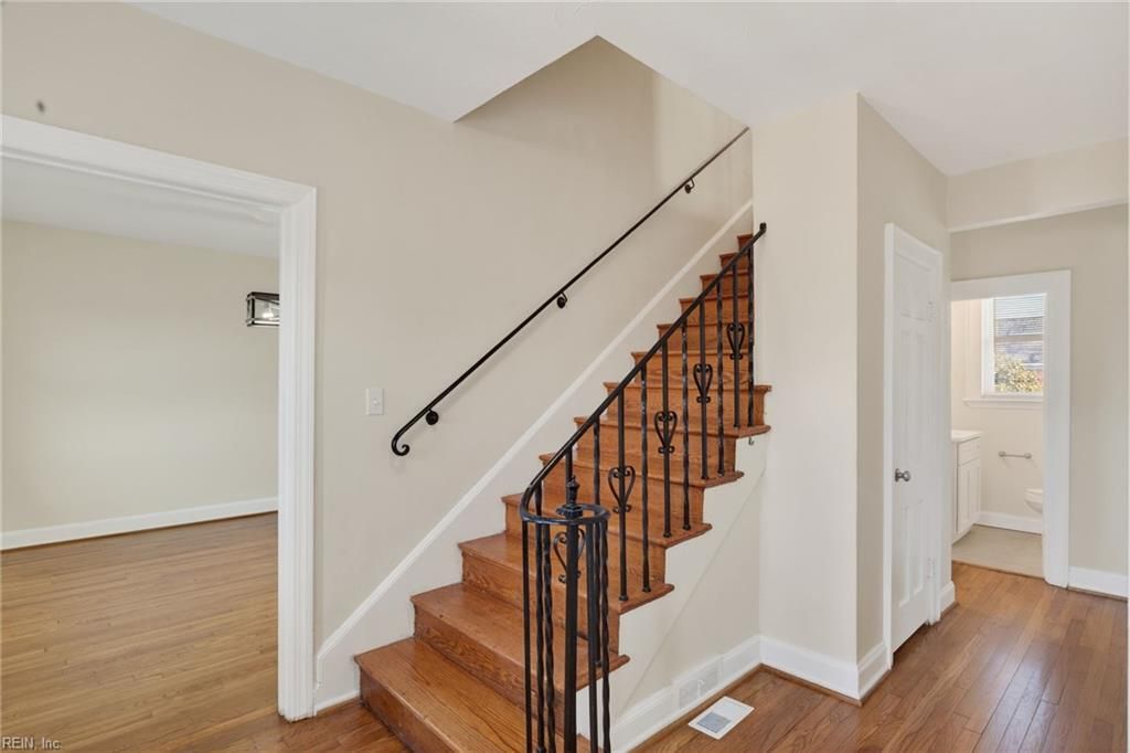 Photo of 421 Sycamore Road, Portsmouth, VA 23707 (MLS # 10633942)