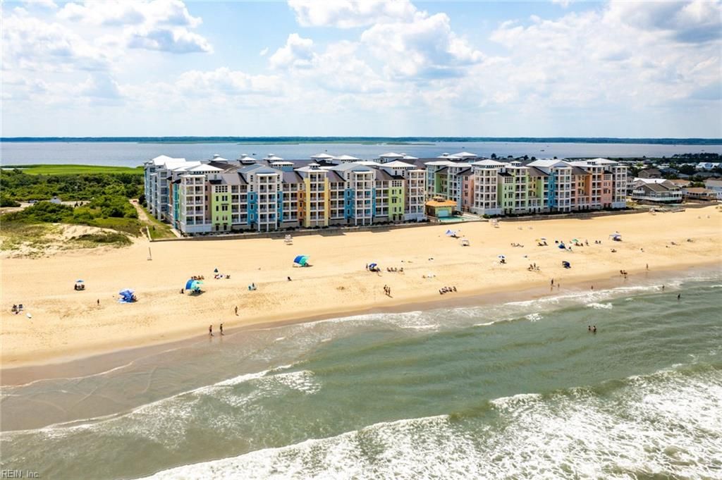 Photo of 3738 Sandpiper Road #426B, Virginia Beach, VA 23456 (MLS # 10626755)