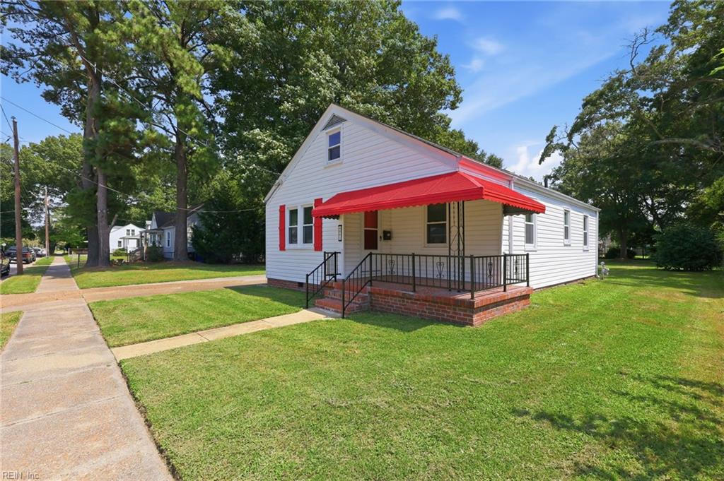 Photo of 4861 Elmhurst Ave Avenue, Norfolk, VA 23513 (MLS # 10658892)