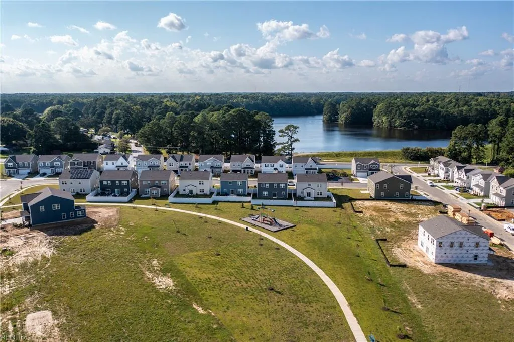 Suffolk, Virginia 23434, United States, 5 Bedrooms Bedrooms, ,3 BathroomsBathrooms,Residential,Active,171219