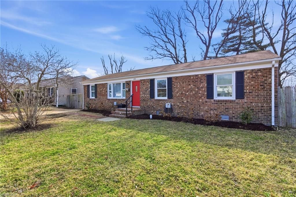 Photo of 199 Ridgewood Parkway, Newport News, VA 23608 (MLS # 10620191)