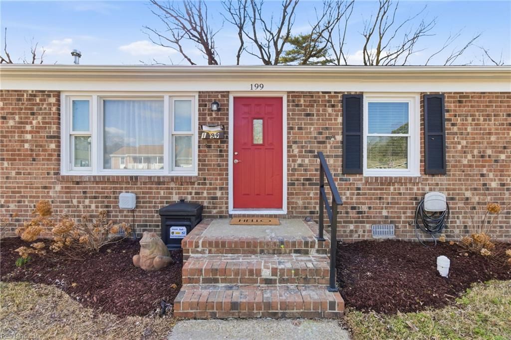 Photo of 199 Ridgewood Parkway, Newport News, VA 23608 (MLS # 10620191)
