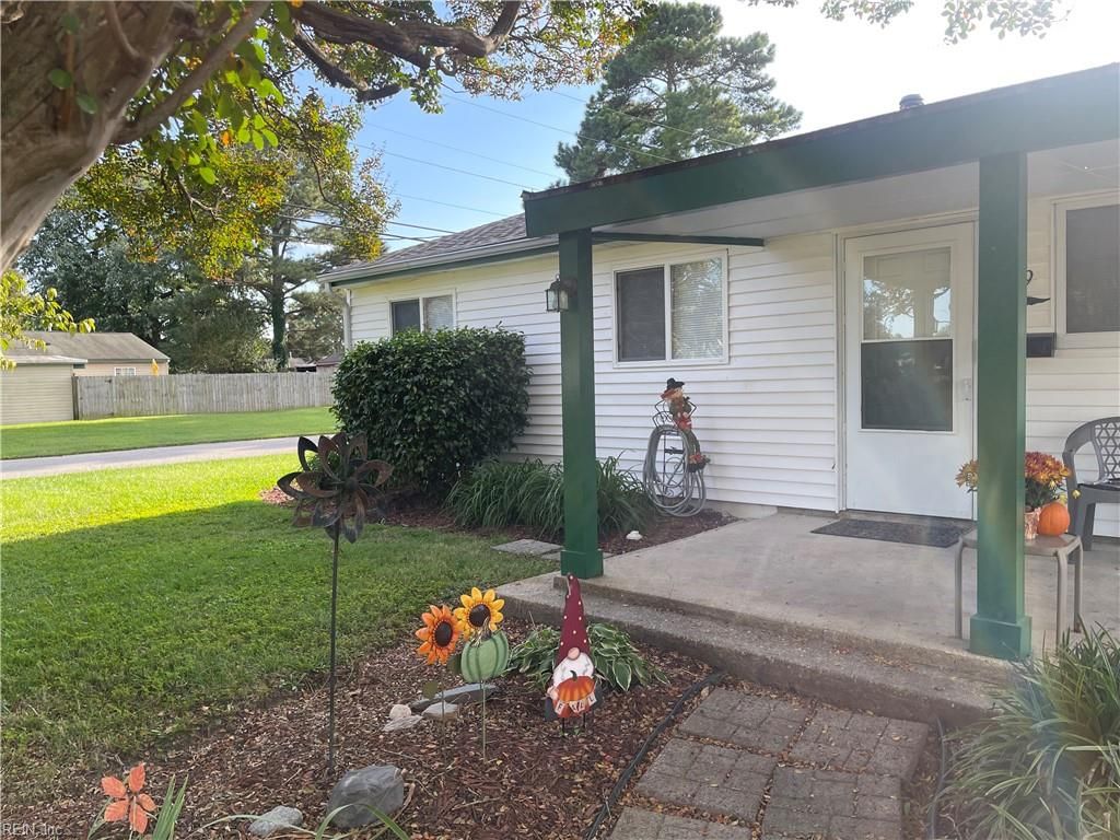 Photo of 149 Paladin Drive, Virginia Beach, VA 23452 (MLS # 10604184)