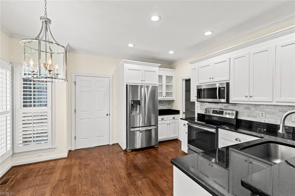 Newport News, Virginia 23606, United States, 3 Bedrooms Bedrooms, ,3 BathroomsBathrooms,Residential,Active,6351