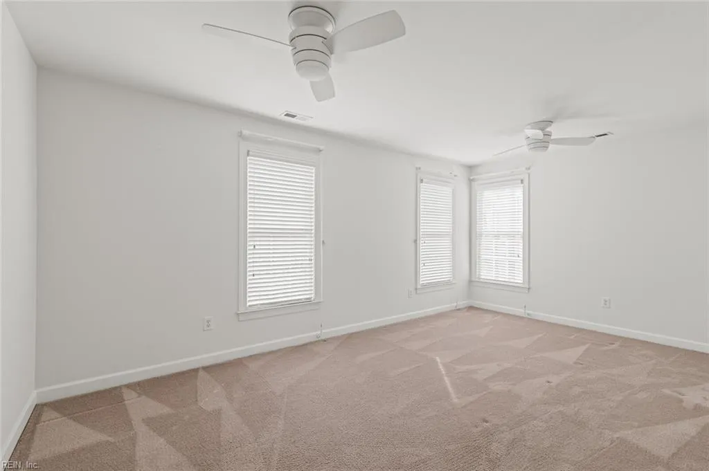 Newport News, Virginia 23606, United States, 3 Bedrooms Bedrooms, ,3 BathroomsBathrooms,Residential,Active,6351