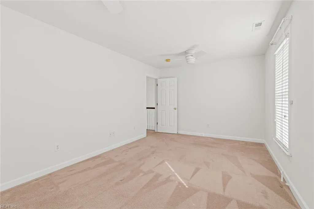 Newport News, Virginia 23606, United States, 3 Bedrooms Bedrooms, ,3 BathroomsBathrooms,Residential,Active,6351