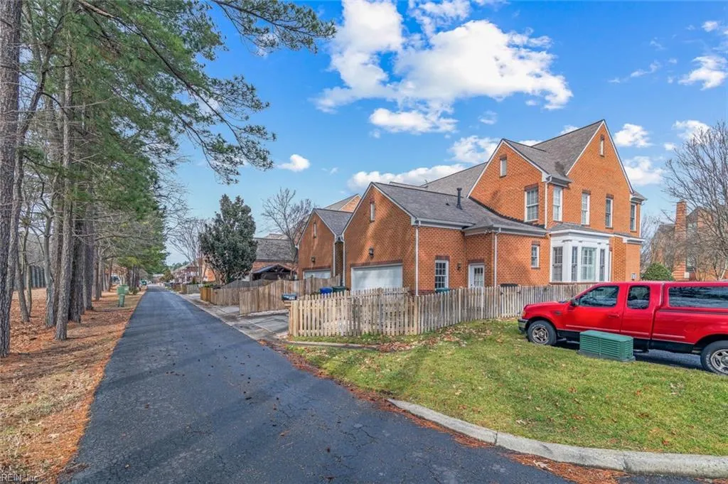 Newport News, Virginia 23606, United States, 3 Bedrooms Bedrooms, ,3 BathroomsBathrooms,Residential,Active,6351