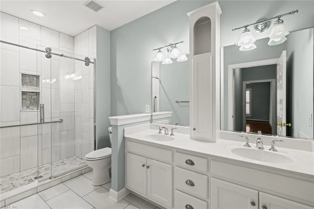 Newport News, Virginia 23606, United States, 3 Bedrooms Bedrooms, ,3 BathroomsBathrooms,Residential,Active,6351