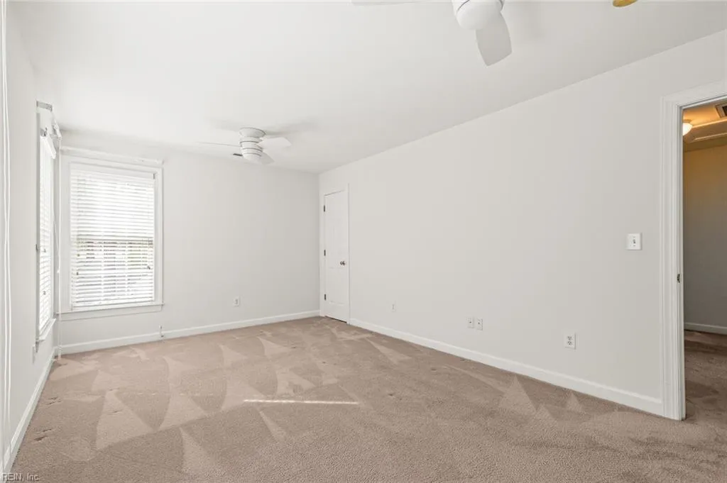 Newport News, Virginia 23606, United States, 3 Bedrooms Bedrooms, ,3 BathroomsBathrooms,Residential,Active,6351