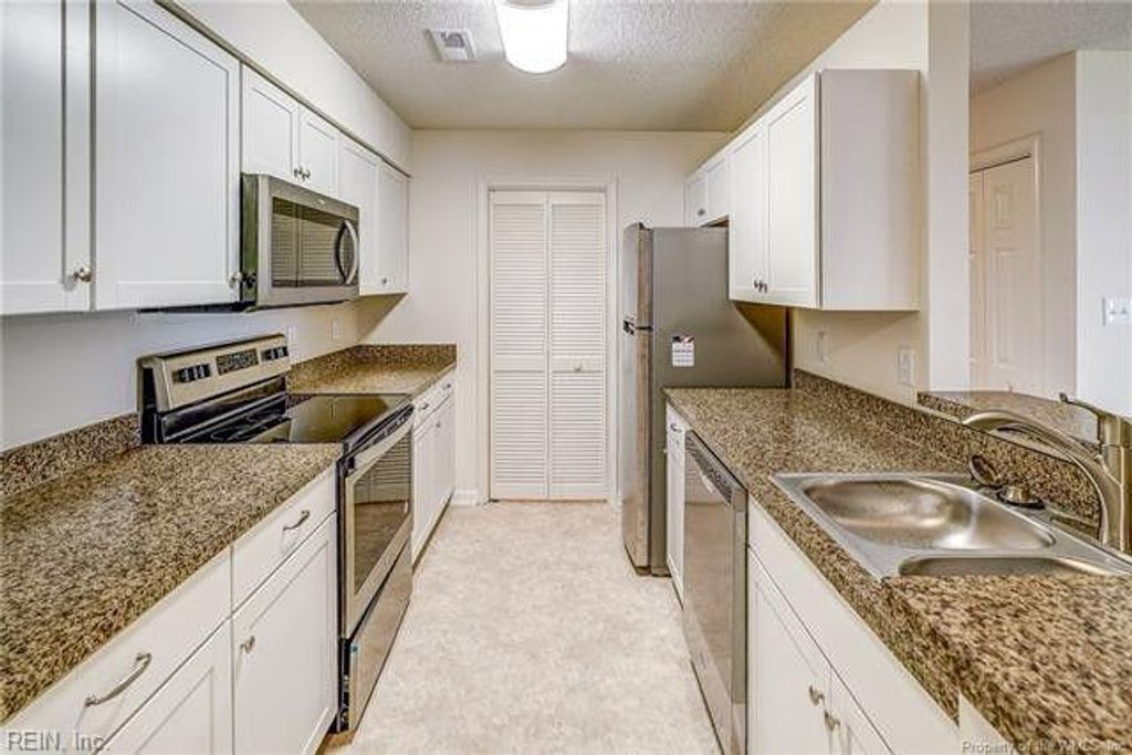 Photo of 1563 N King Street #114, Hampton, VA 23669 (MLS # 10618817)