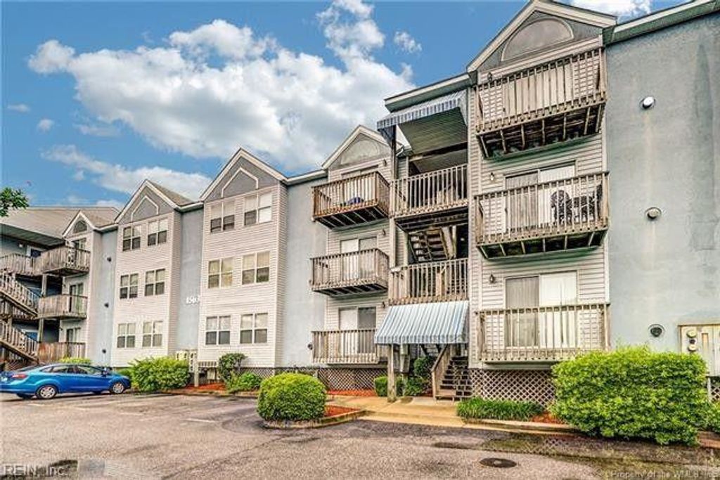 Photo of 1563 N King Street #114, Hampton, VA 23669 (MLS # 10618817)